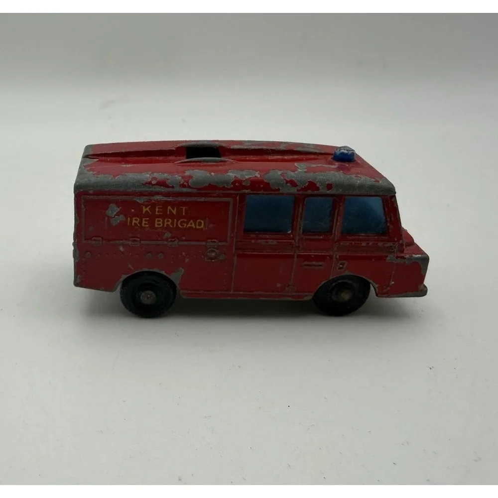 Vintage Lesney Matchbox No. 57 Red Land Rover Fire Truck  *Missing Ladder
